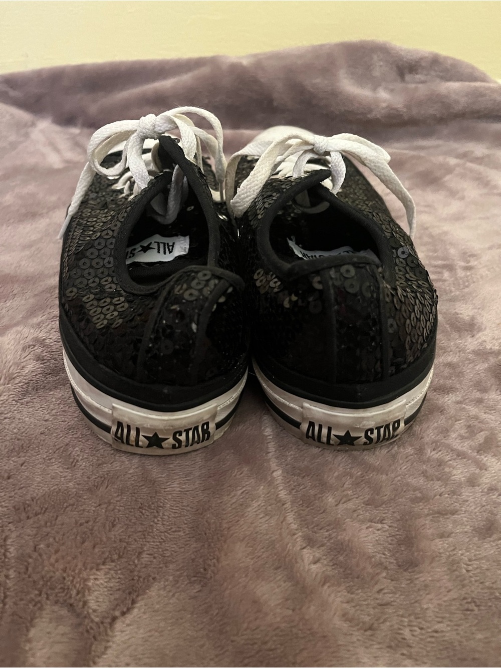 Converse Black Sequin Low-Top Lace-Up Sneakers with White Accents size 10 - Picture 8 of 10
